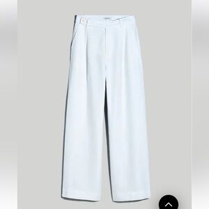 The Harlow Wide-Leg Pant in 100% Linen
